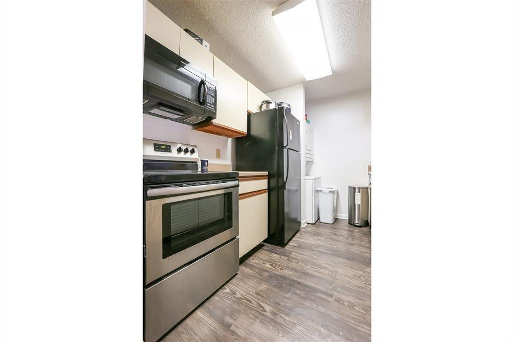 912 W 22nd St # 305, Austin, TX 78705