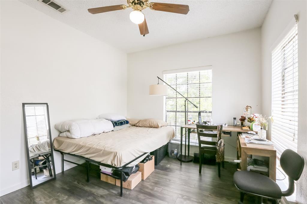 912 W 22nd St # 305, Austin, TX 78705