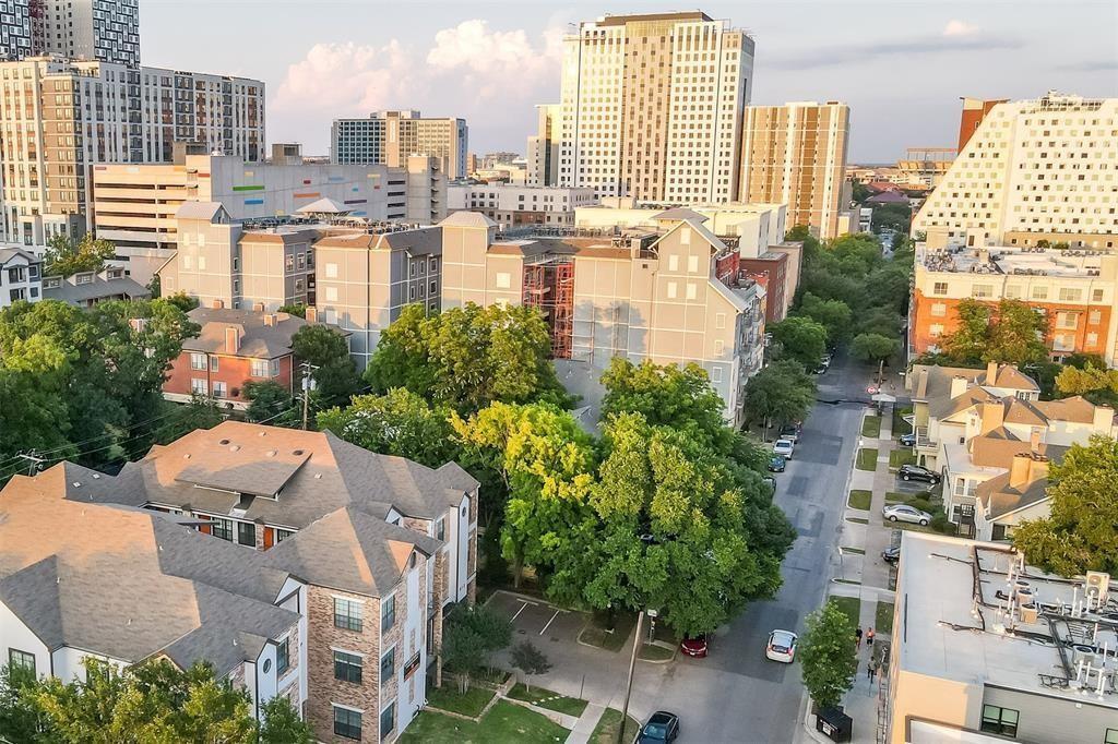 912 W 22nd St # 305, Austin, TX 78705