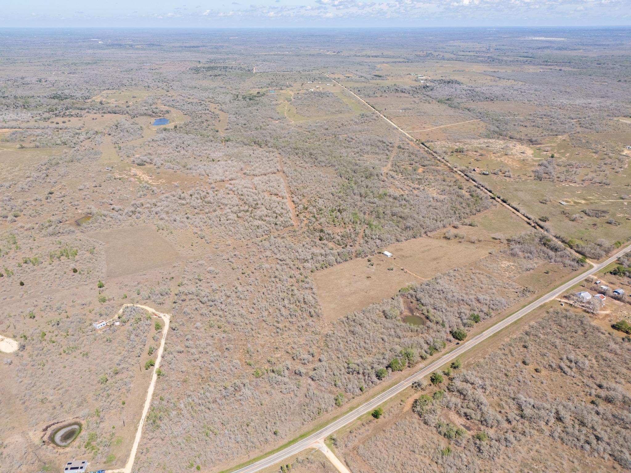 000 FM 2814, Waelder, TX 78959