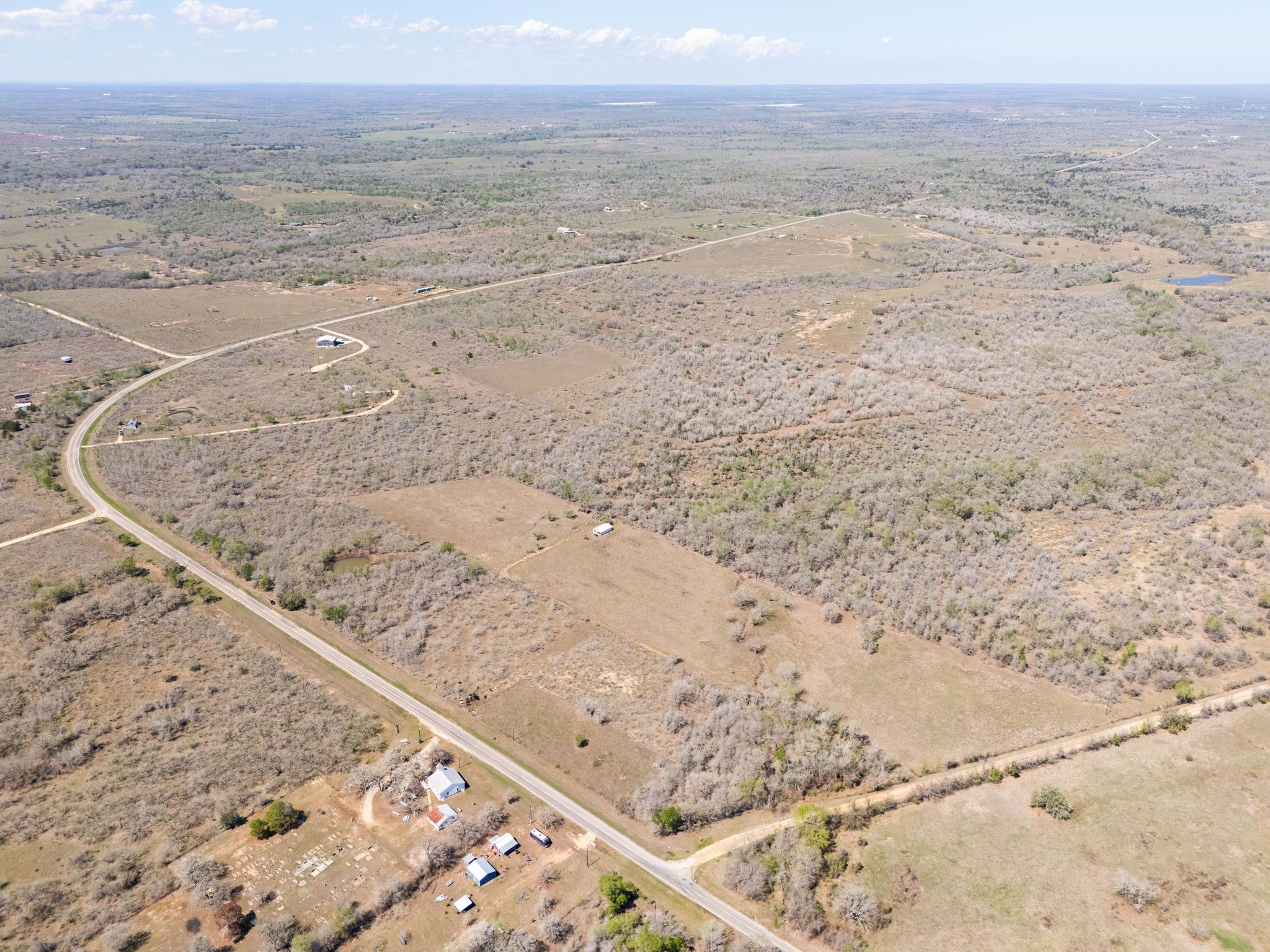 000 FM 2814, Waelder, TX 78959