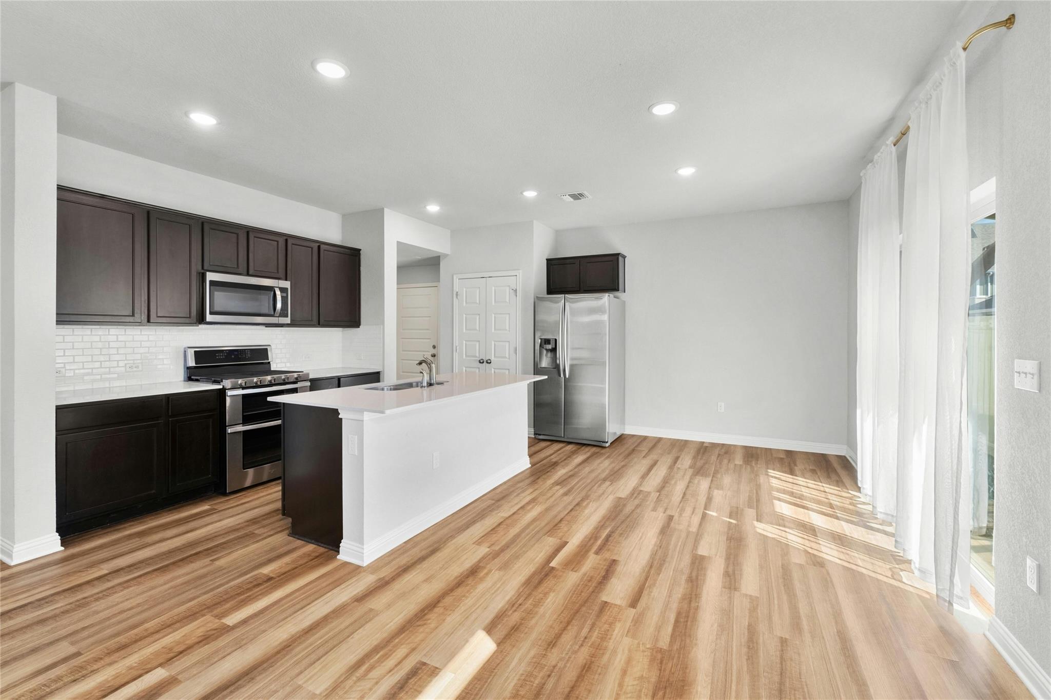 8101 Frida Bnd, Austin, TX 78744