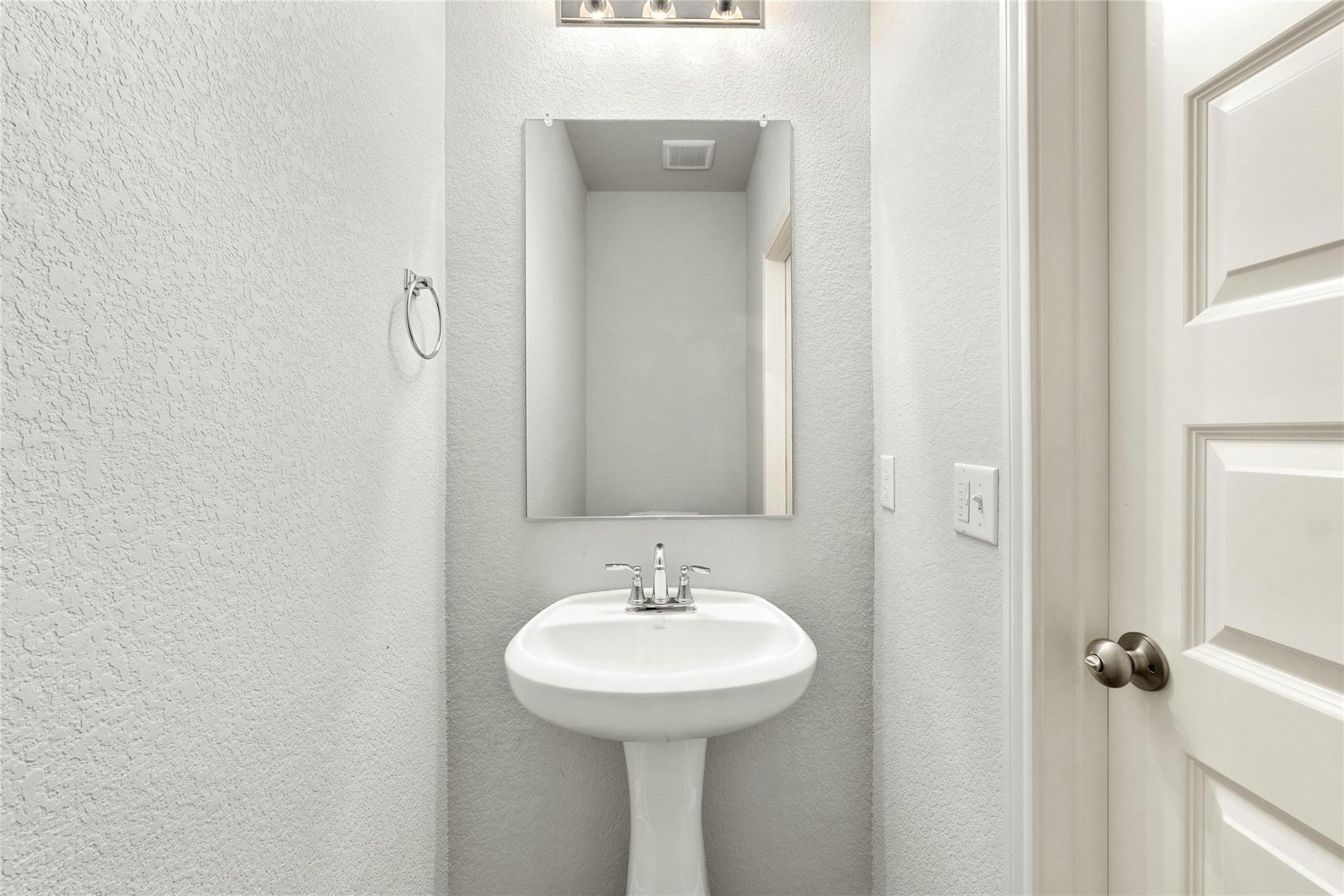 8101 Frida Bnd, Austin, TX 78744