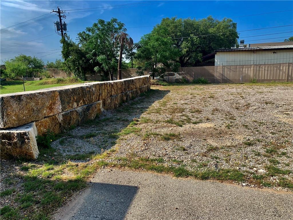 2209 N RANCH ROAD 620, Lakeway, TX 78734