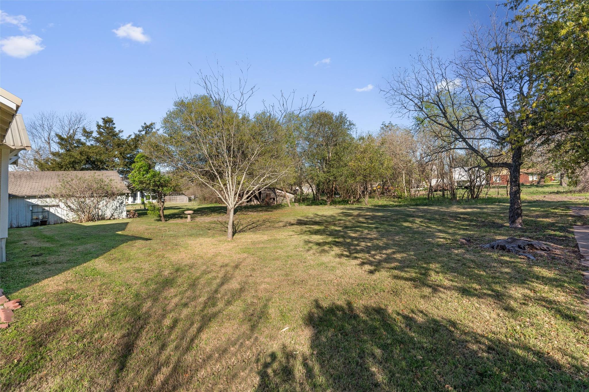 408 S Gabriel St, Granger, TX 76530