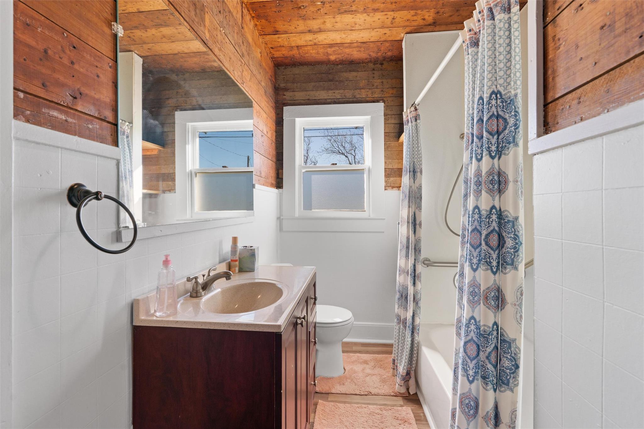408 S Gabriel St, Granger, TX 76530