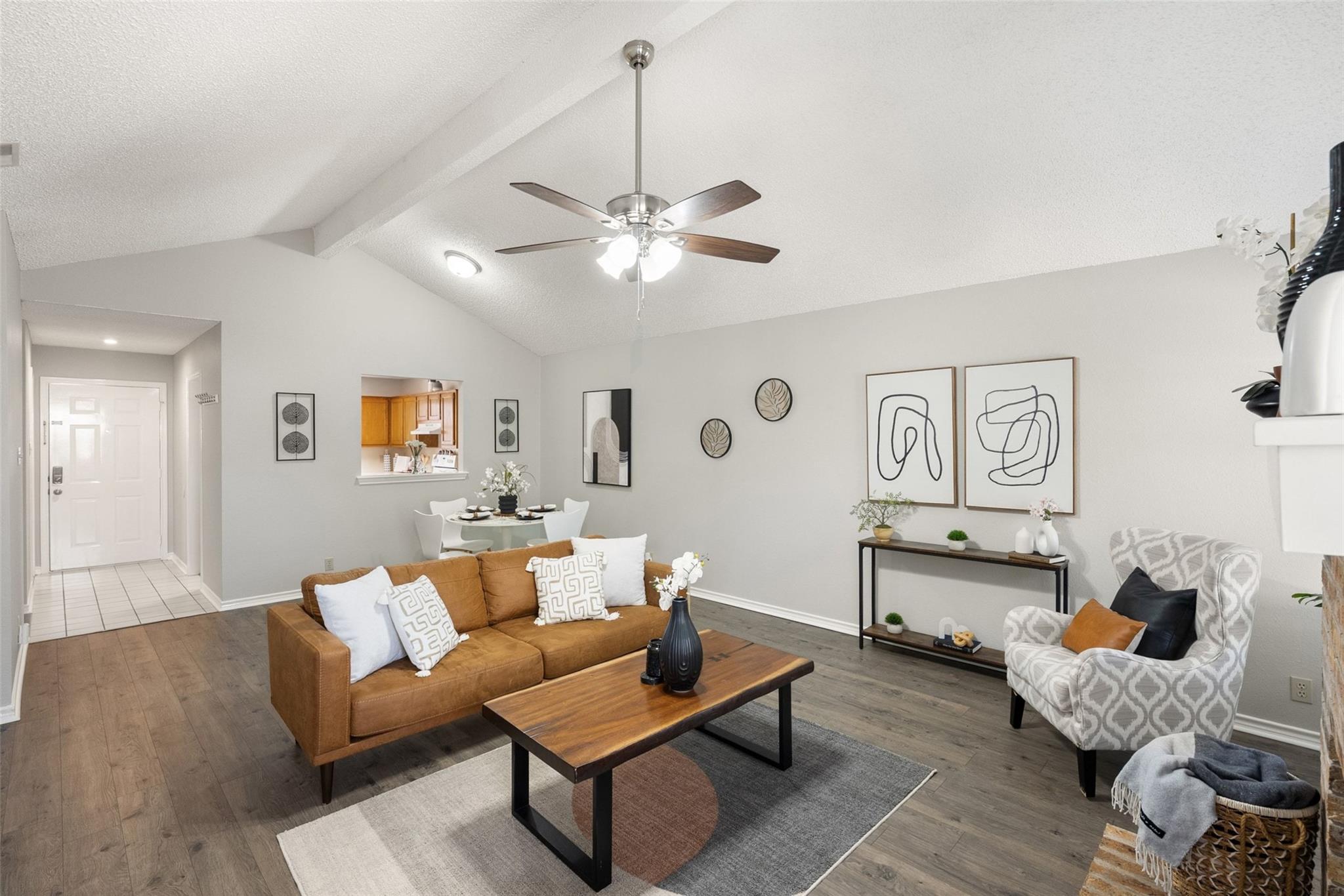 410 Village Ln, Buda, TX 78610