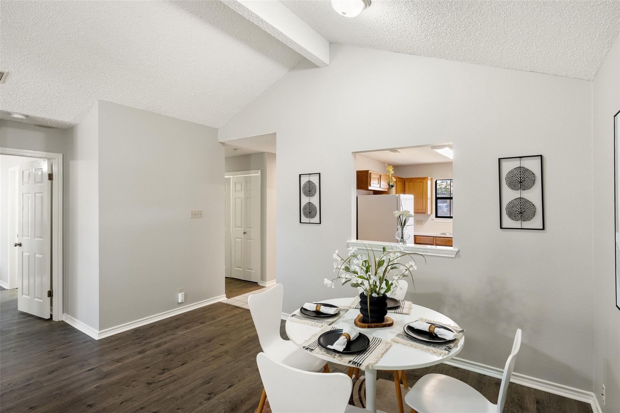 410 Village Ln, Buda, TX 78610