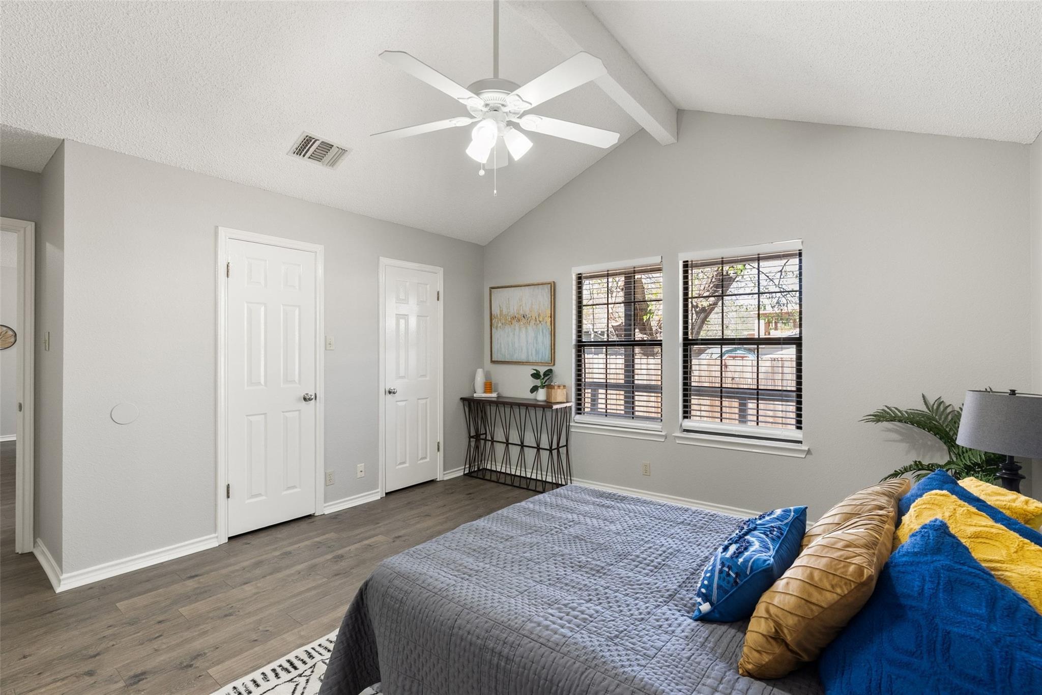 410 Village Ln, Buda, TX 78610