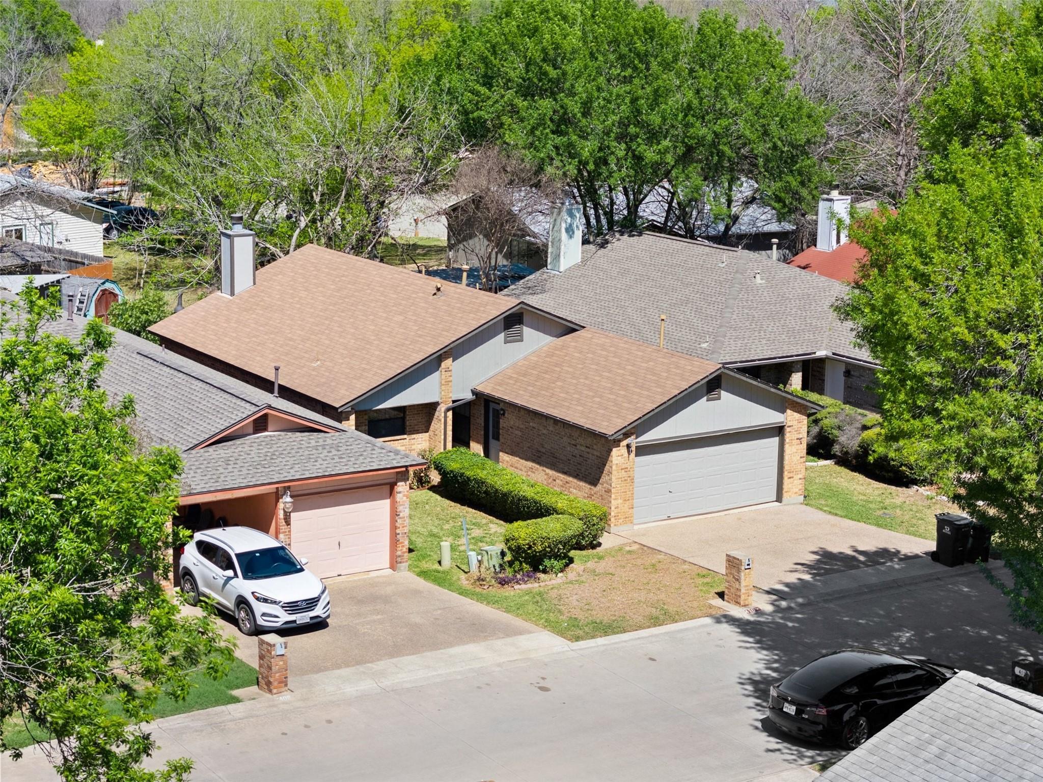 410 Village Ln, Buda, TX 78610