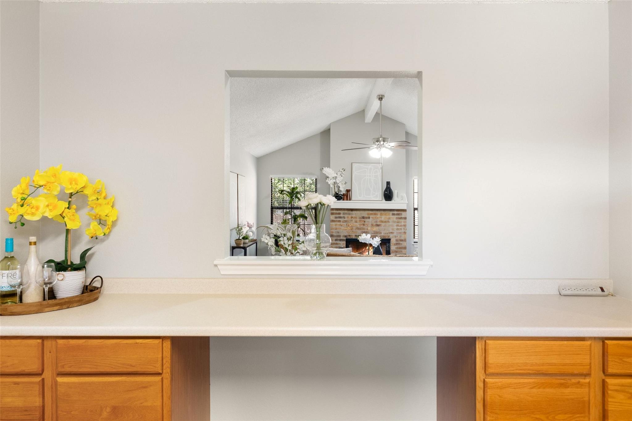 410 Village Ln, Buda, TX 78610