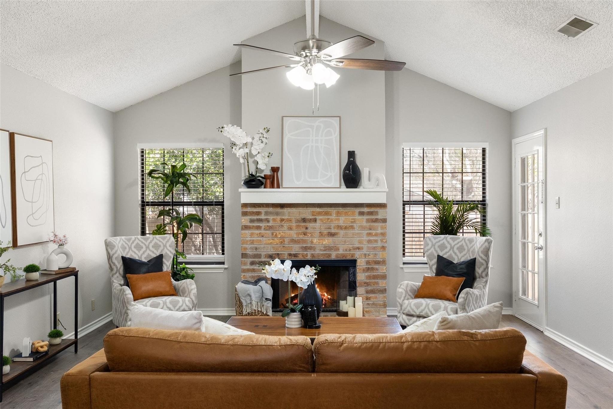 410 Village Ln, Buda, TX 78610