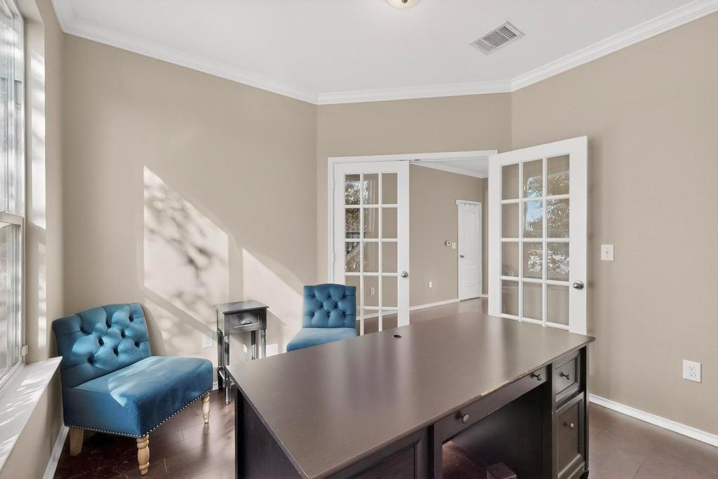 7509 Nunsland Dr, Austin, TX 78744