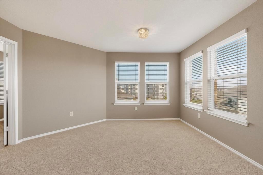 7509 Nunsland Dr, Austin, TX 78744