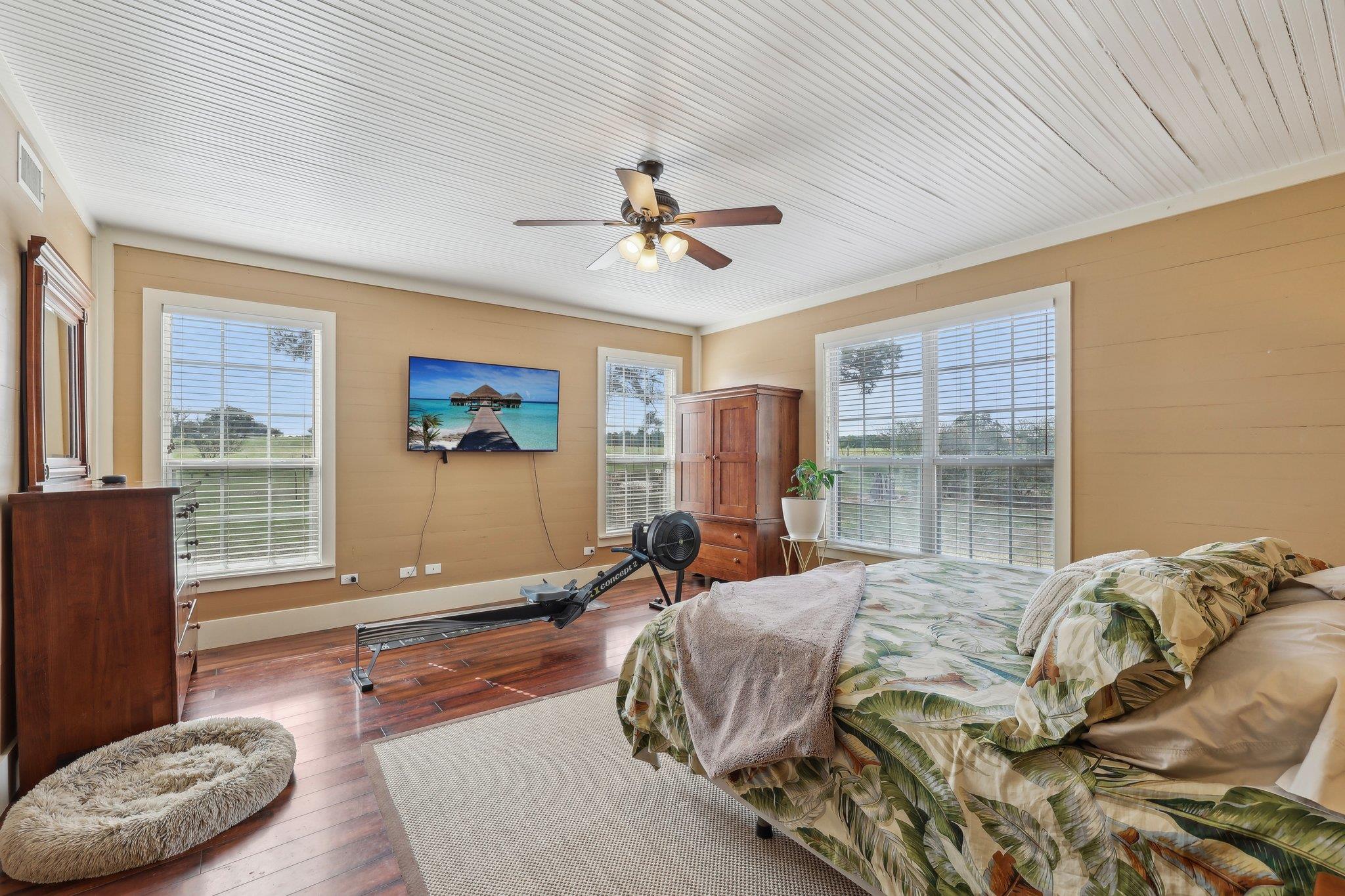 1200 County Road 211, Giddings, TX 78942