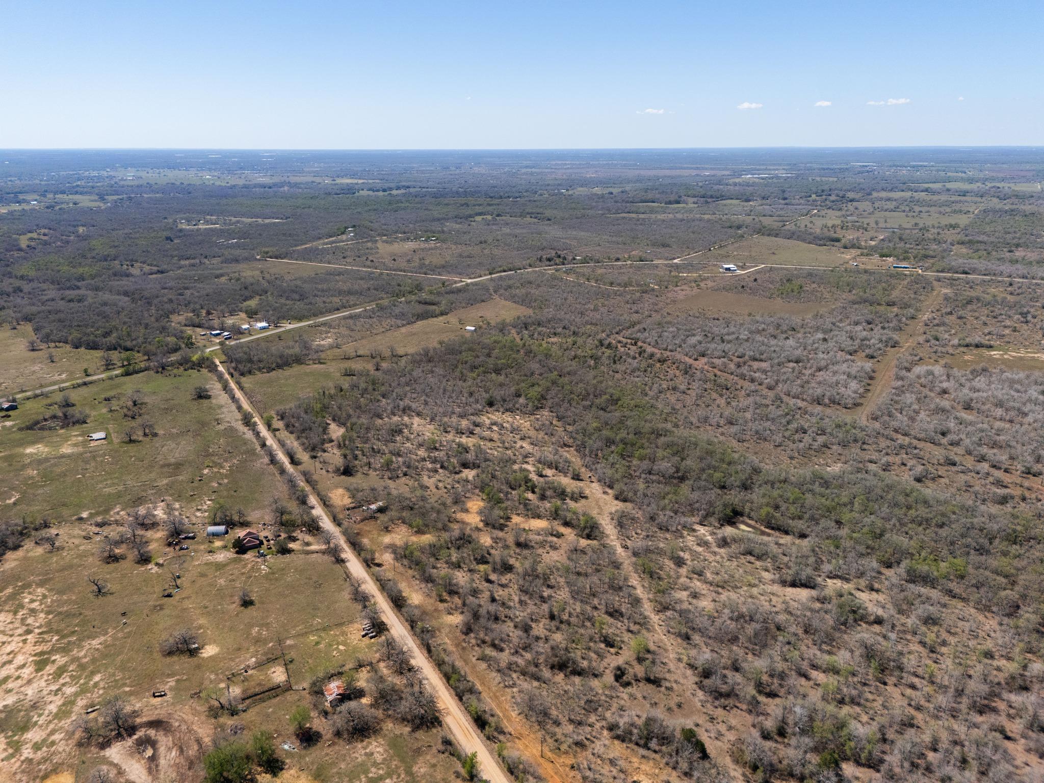 000 Cr 420, Waelder, TX 78959