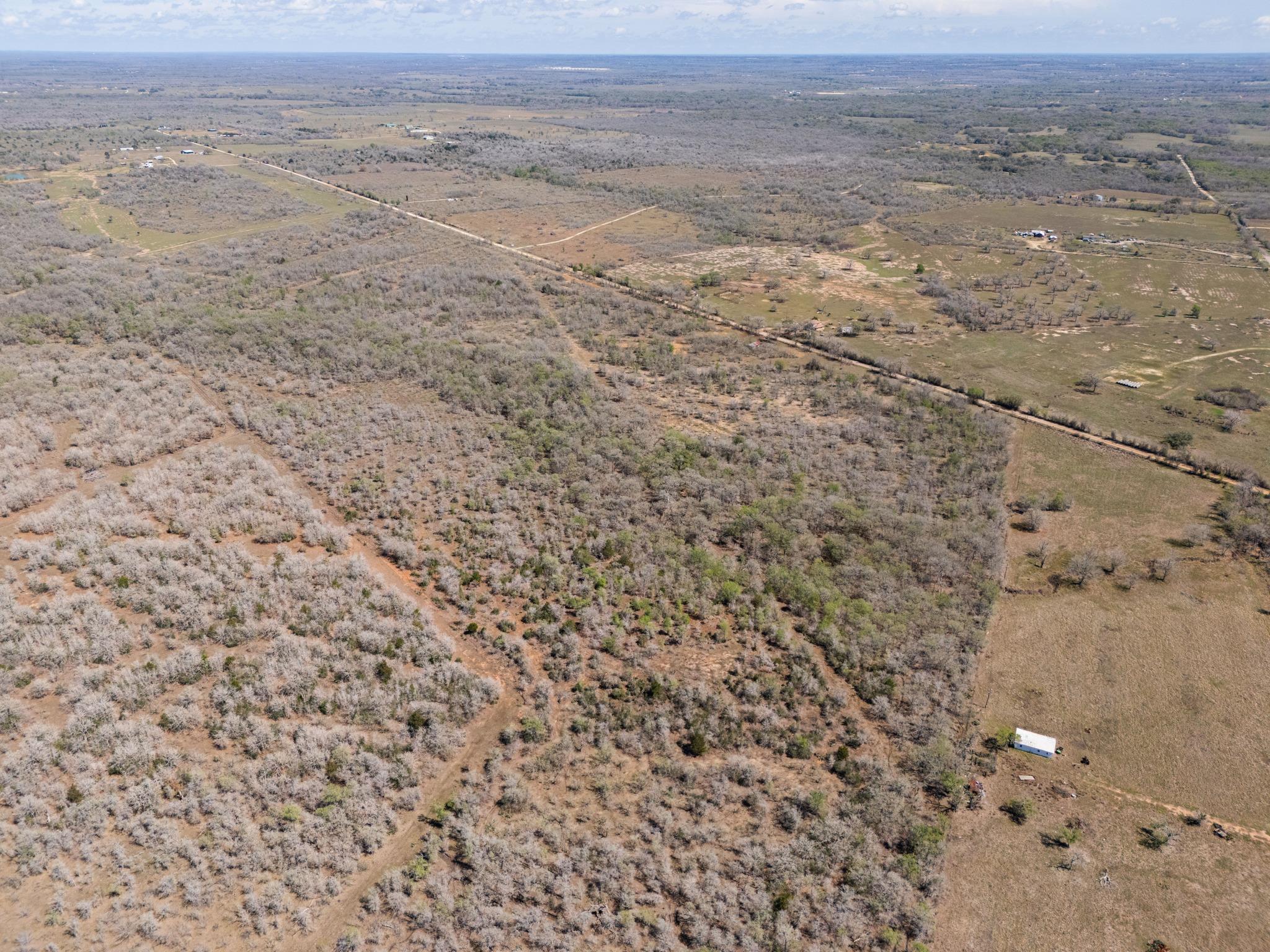 000 Cr 420, Waelder, TX 78959