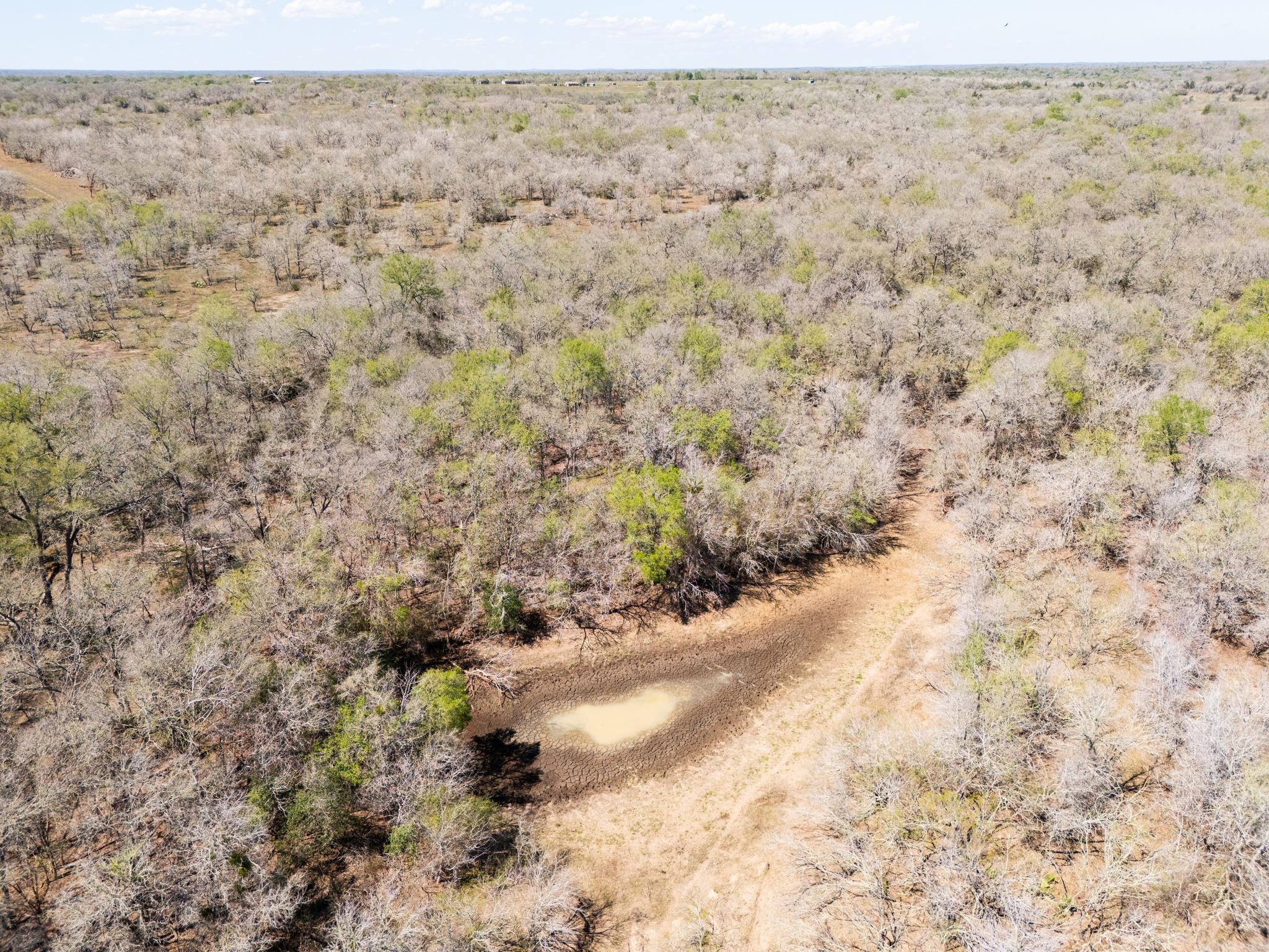 000 Cr 420, Waelder, TX 78959