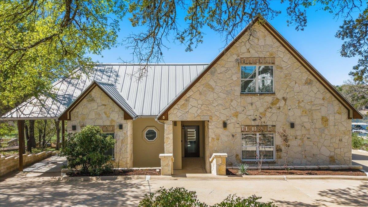 25207 Lake View Dr, Spicewood, TX 78669