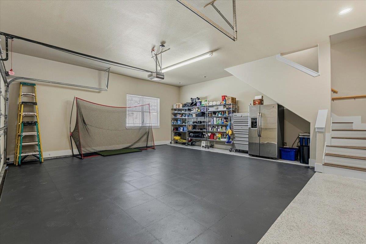 25207 Lake View Dr, Spicewood, TX 78669