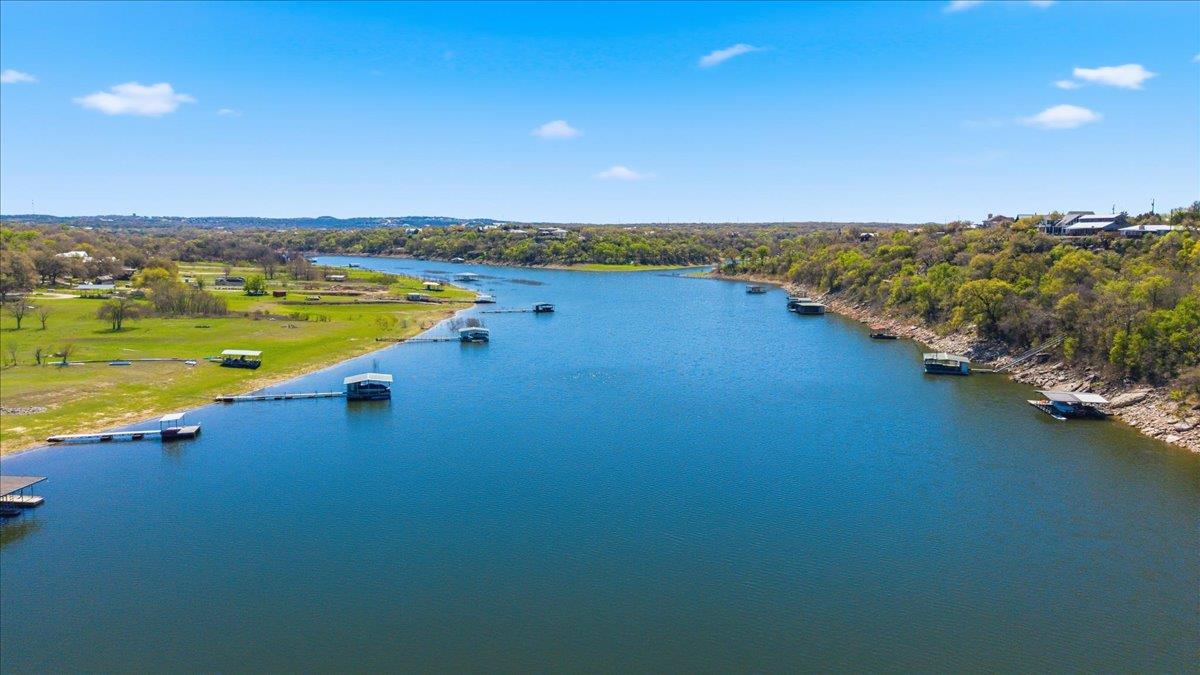 25207 Lake View Dr, Spicewood, TX 78669