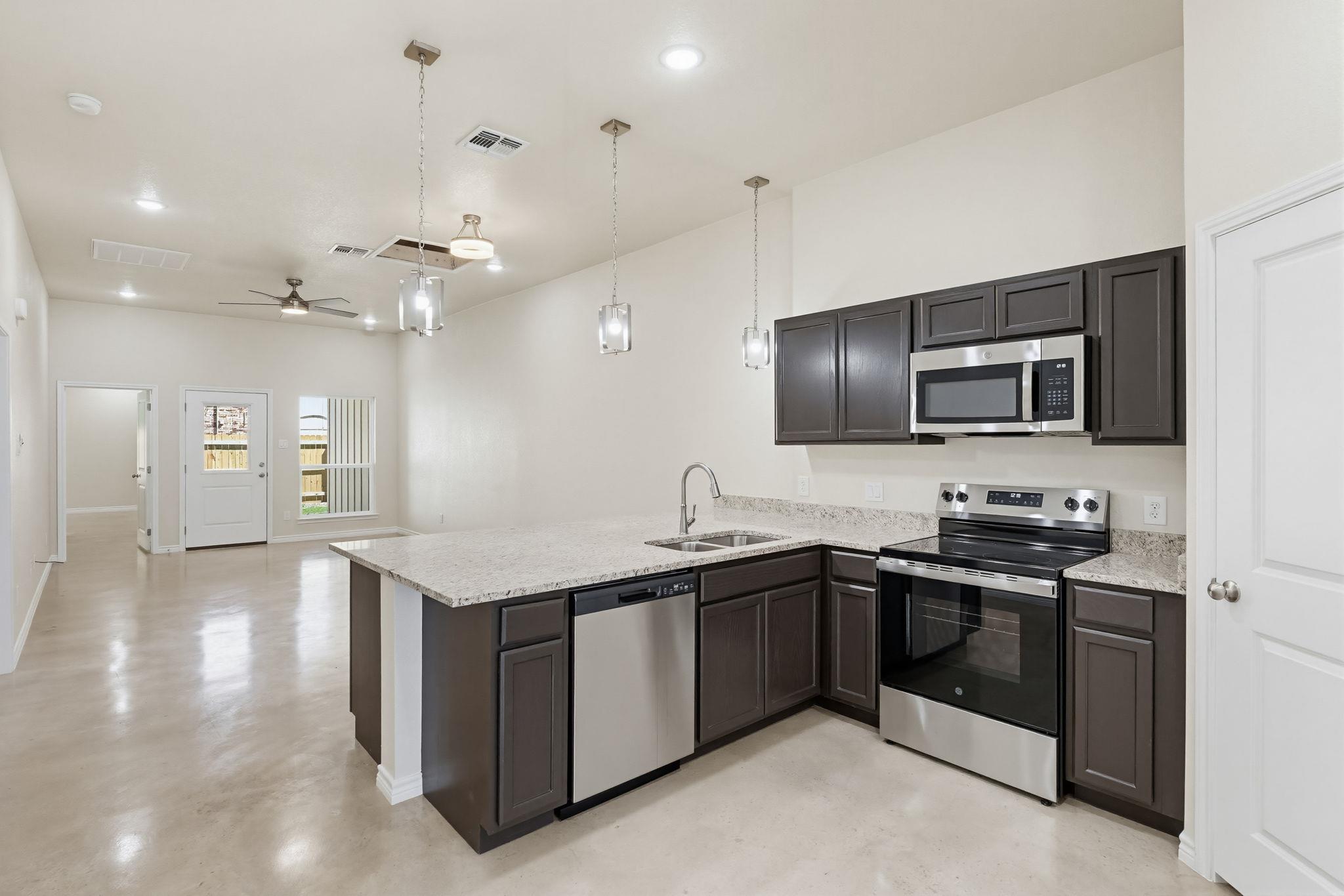 410 W Avenue C, Copperas Cove, TX 76522