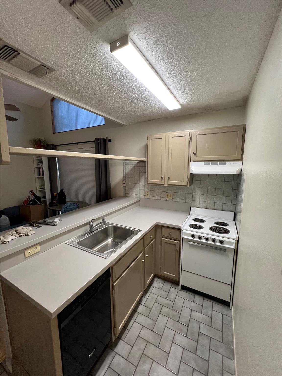 1905 SAN GABRIEL St # 201, Austin, TX 78705