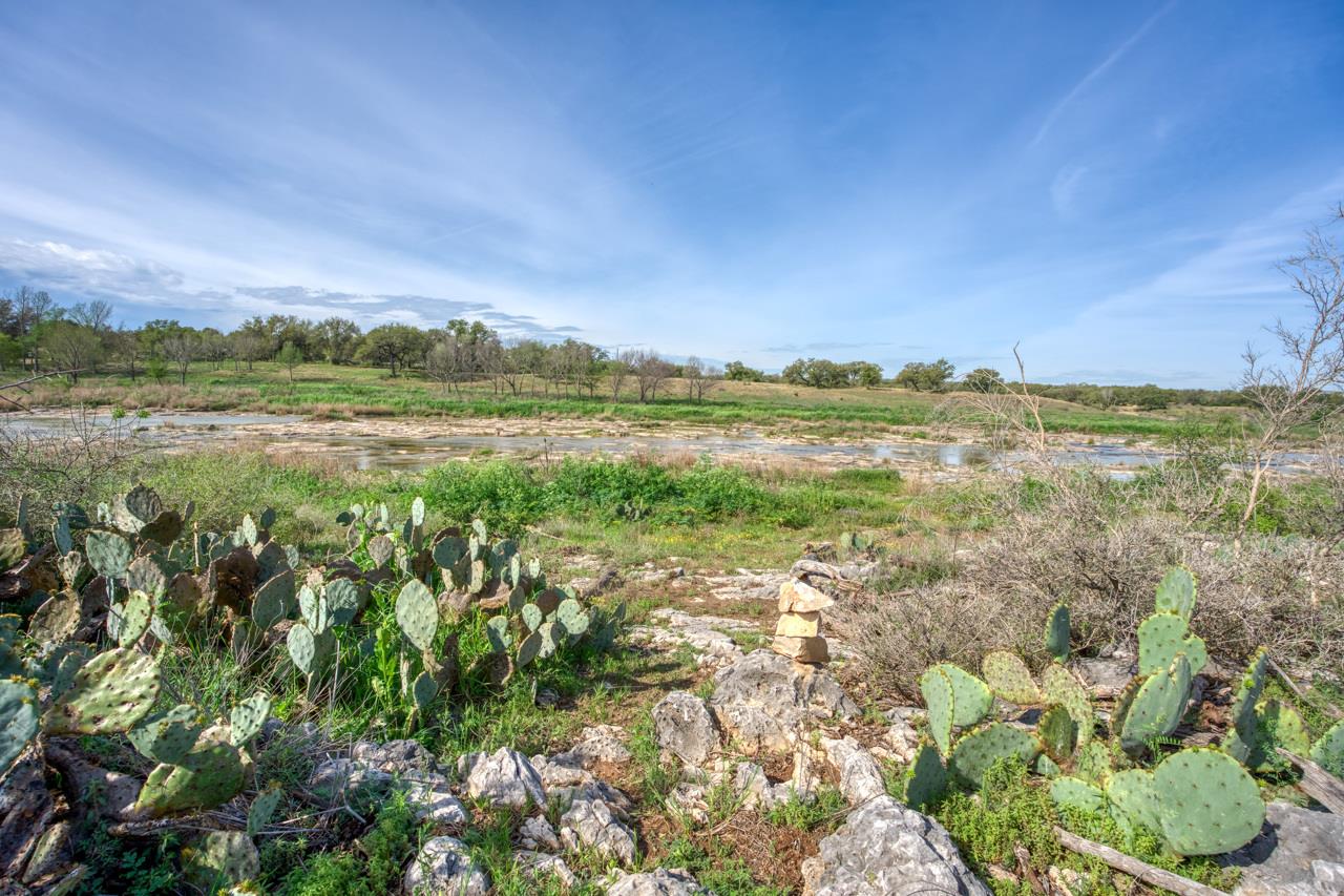 158 One River Pt E, Johnson City, TX 78636