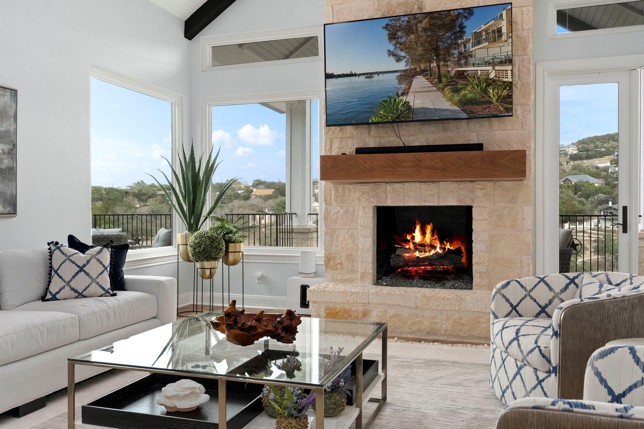 2078 Connie Dr, Canyon Lake, TX 78133