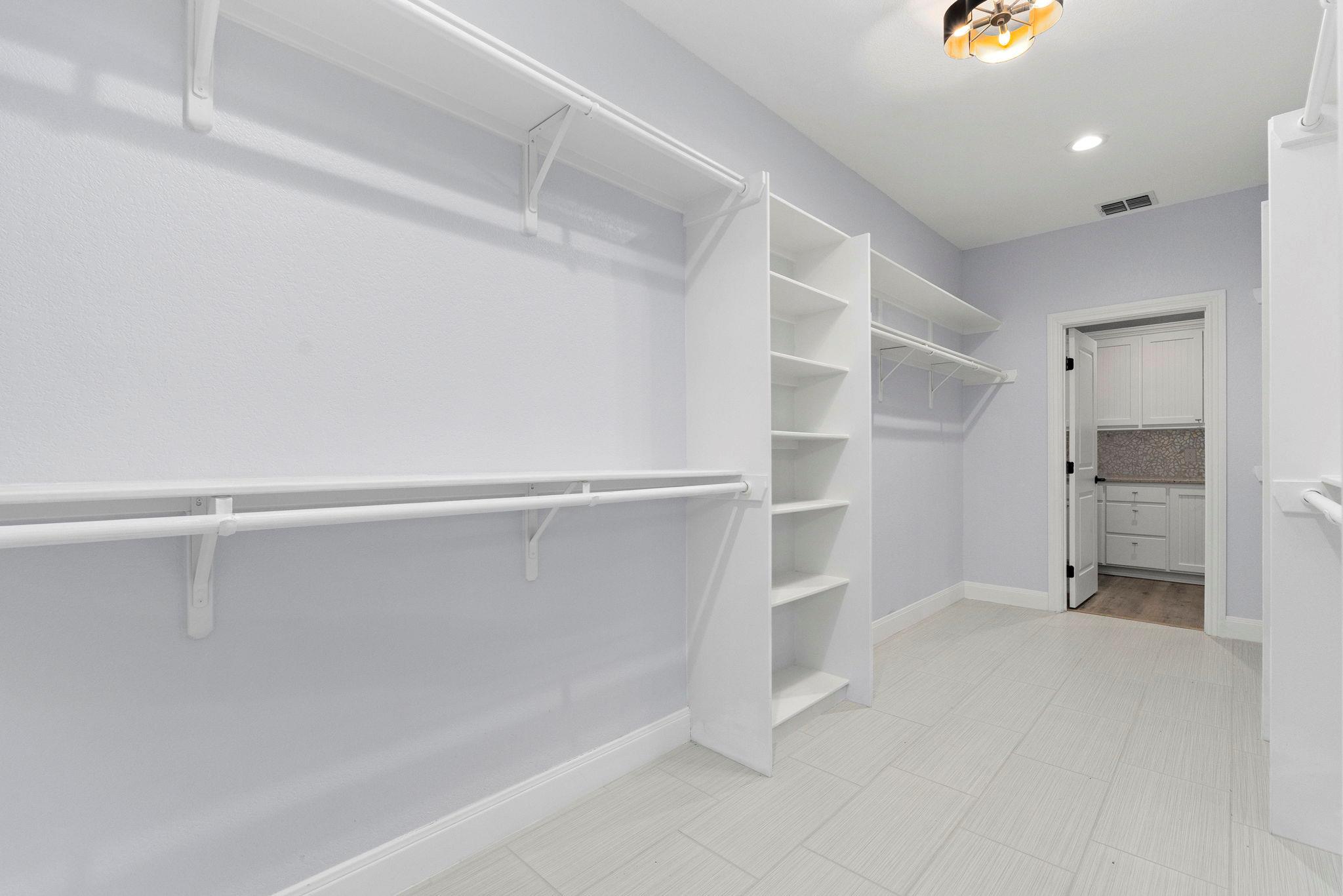 2078 Connie Dr, Canyon Lake, TX 78133