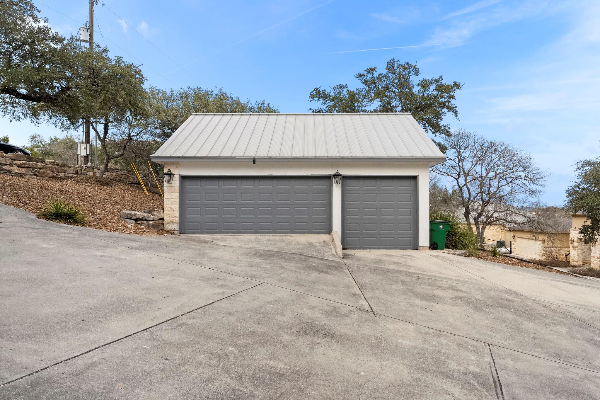 2078 Connie Dr, Canyon Lake, TX 78133