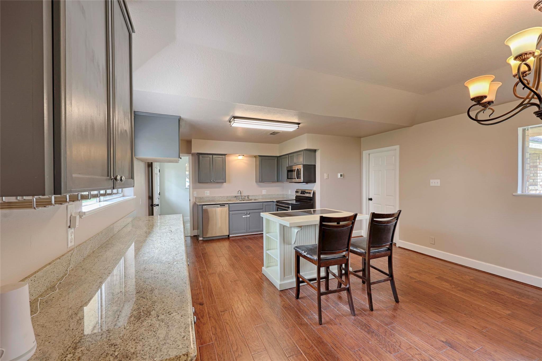 341 County Road 233 Rd, Hallettsville, TX 77964