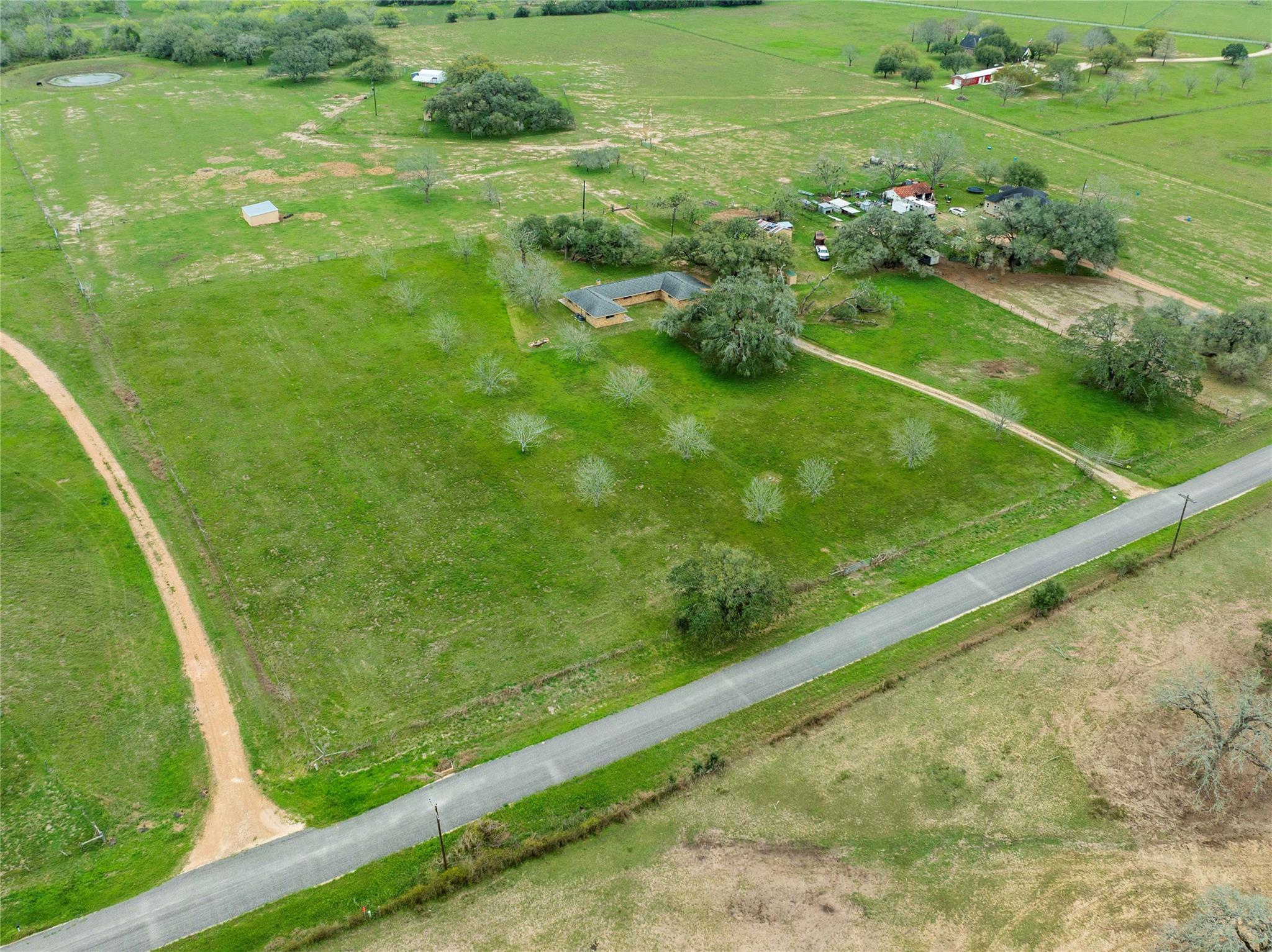 341 County Road 233 Rd, Hallettsville, TX 77964