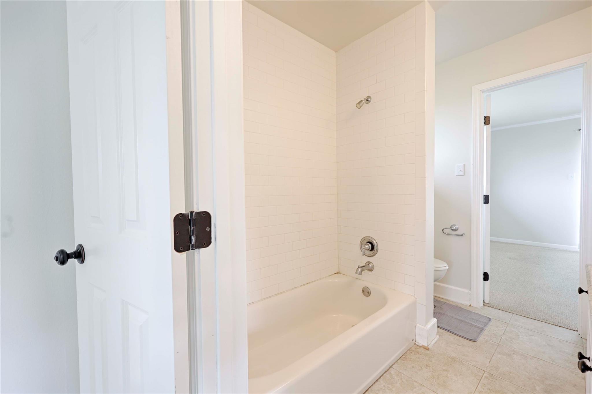 341 County Road 233 Rd, Hallettsville, TX 77964