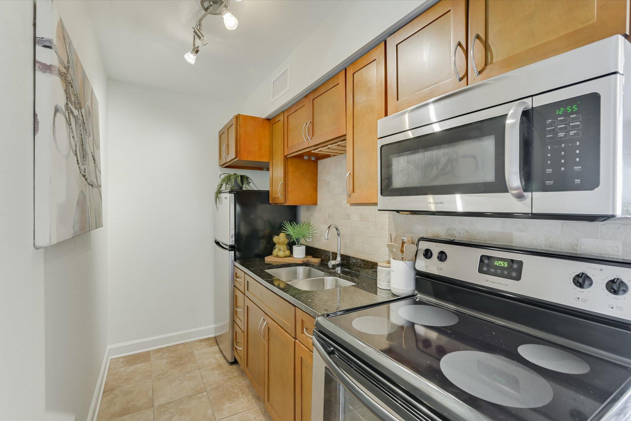 2020 S Congress Ave # 1215, Austin, TX 78704