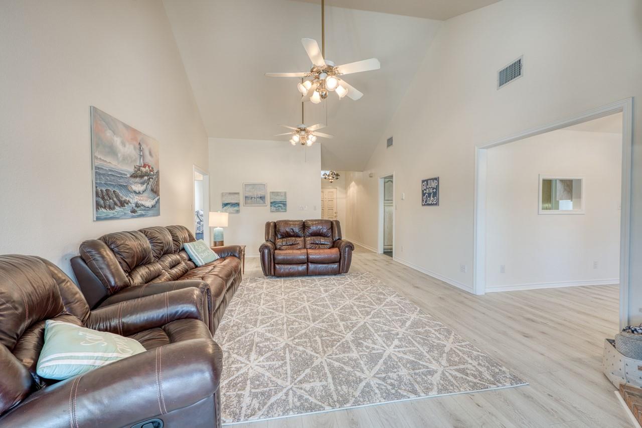 1101 Impala Dr, Granite Shoals, TX 78654