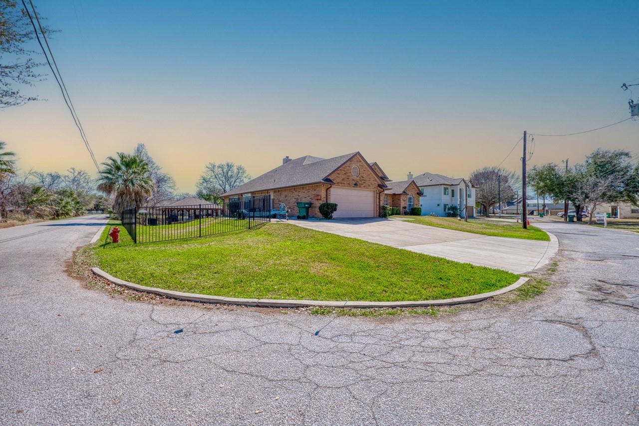 1101 Impala Dr, Granite Shoals, TX 78654