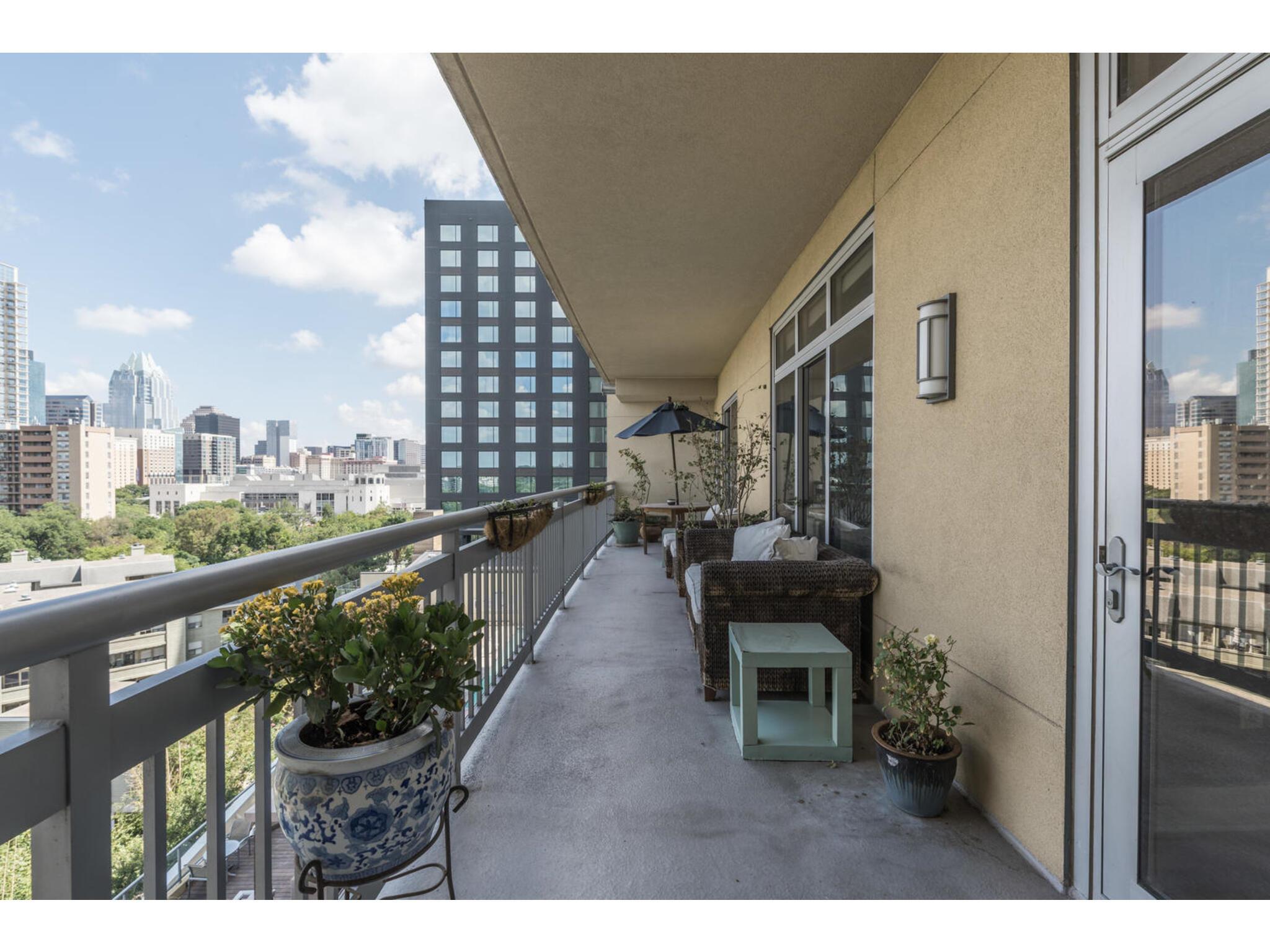 603 Davis St # 902, Austin, TX 78701