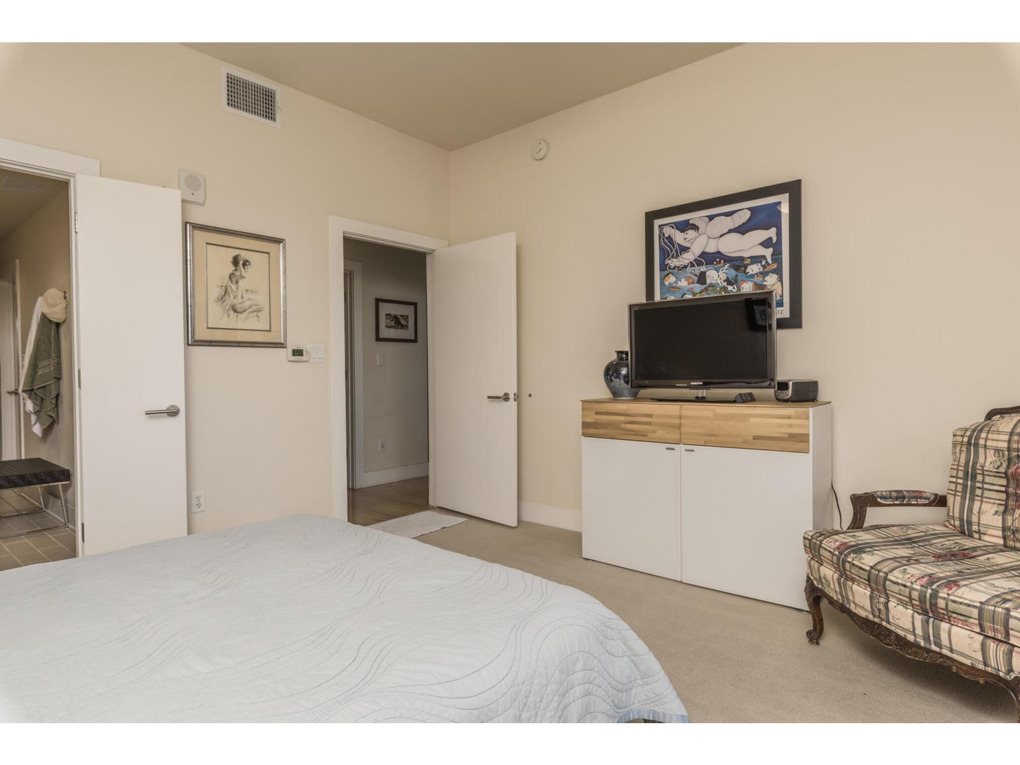 603 Davis St # 902, Austin, TX 78701