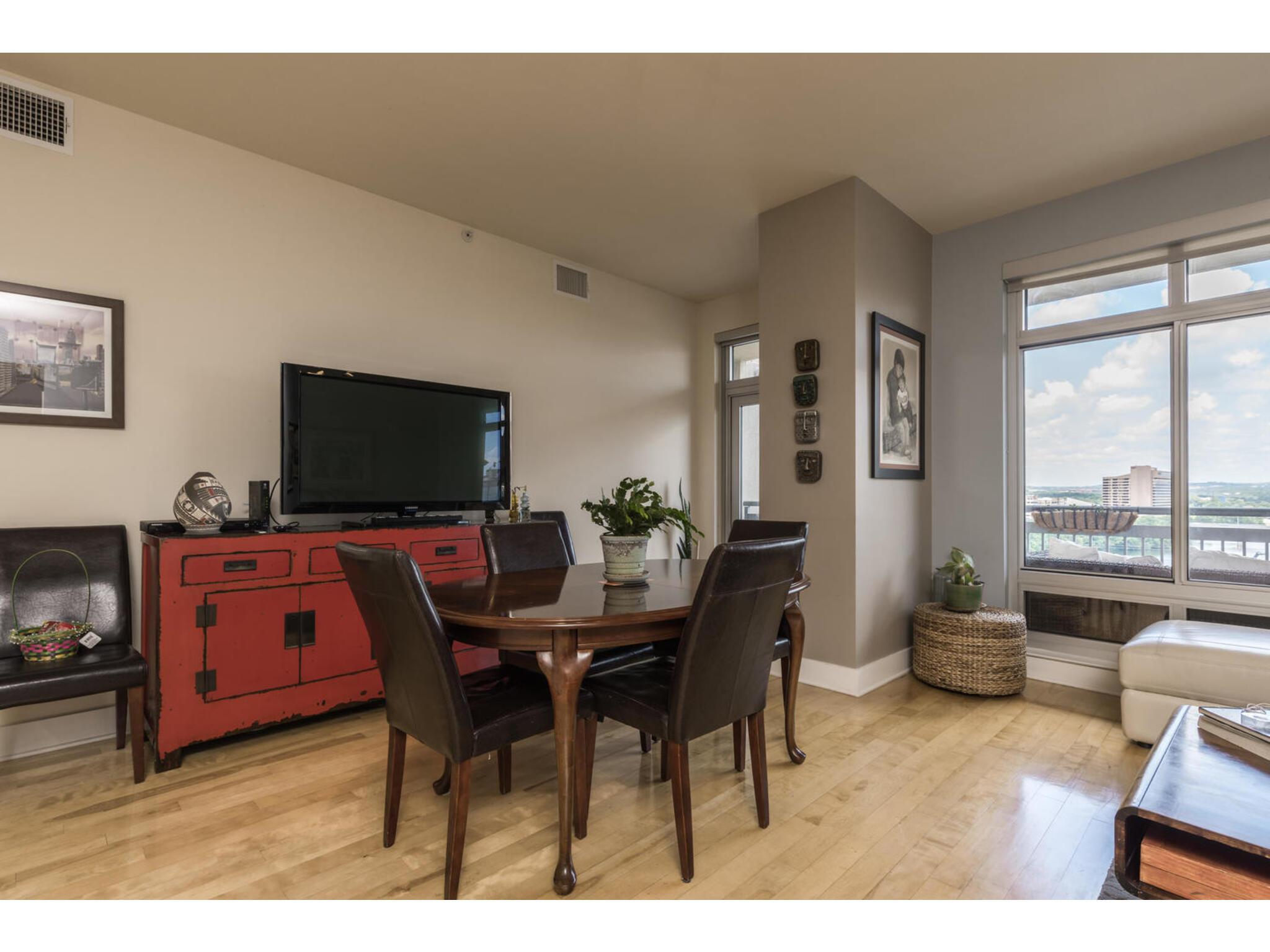 603 Davis St # 902, Austin, TX 78701