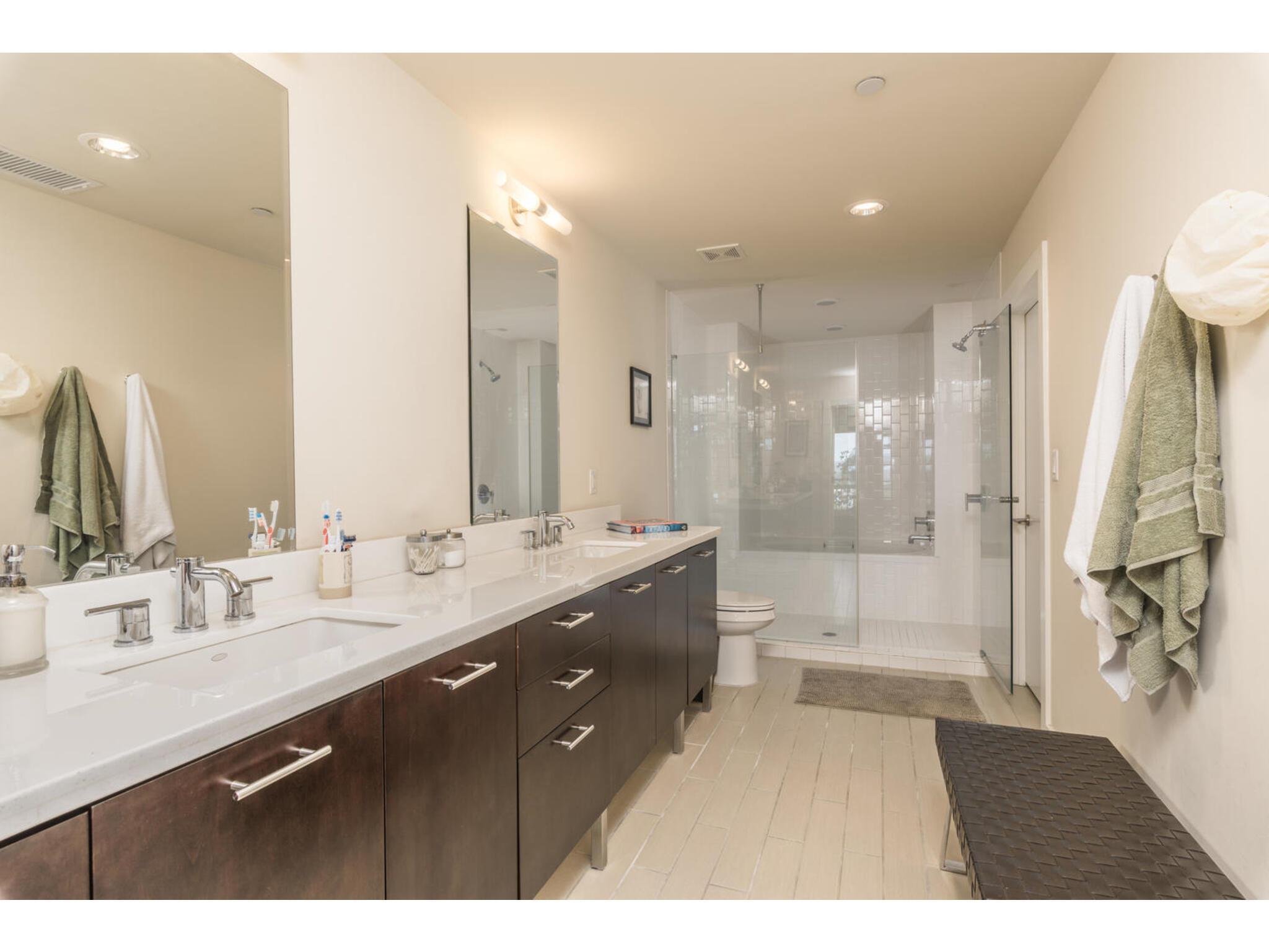 603 Davis St # 902, Austin, TX 78701