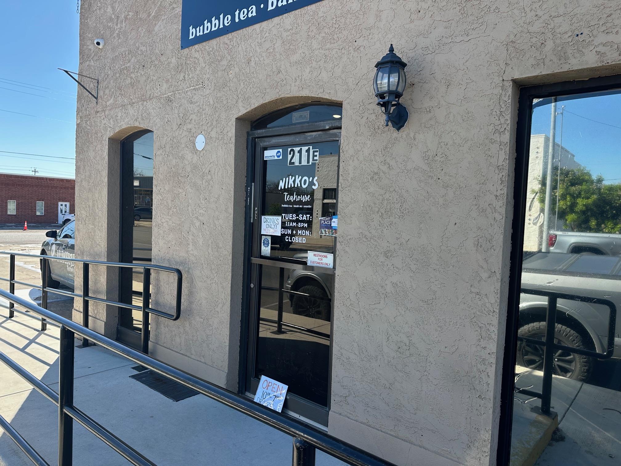 211 E Court St, Seguin, TX 78155