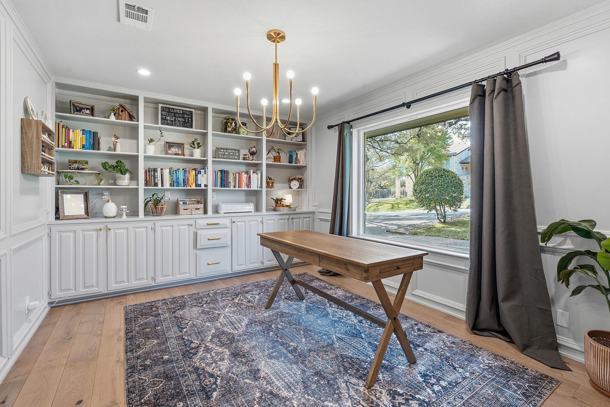 5907 Ivy Hills Dr, Austin, TX 78759