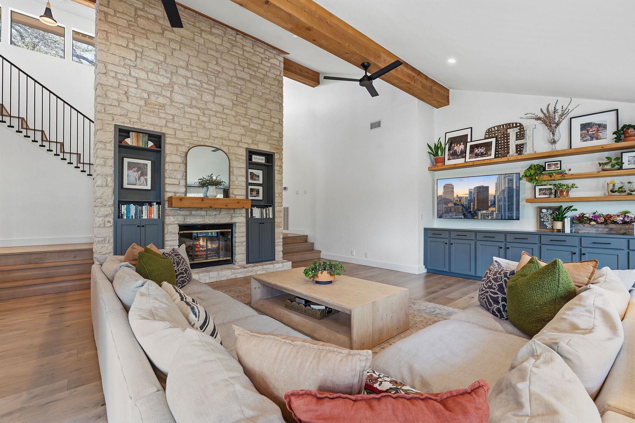 5907 Ivy Hills Dr, Austin, TX 78759