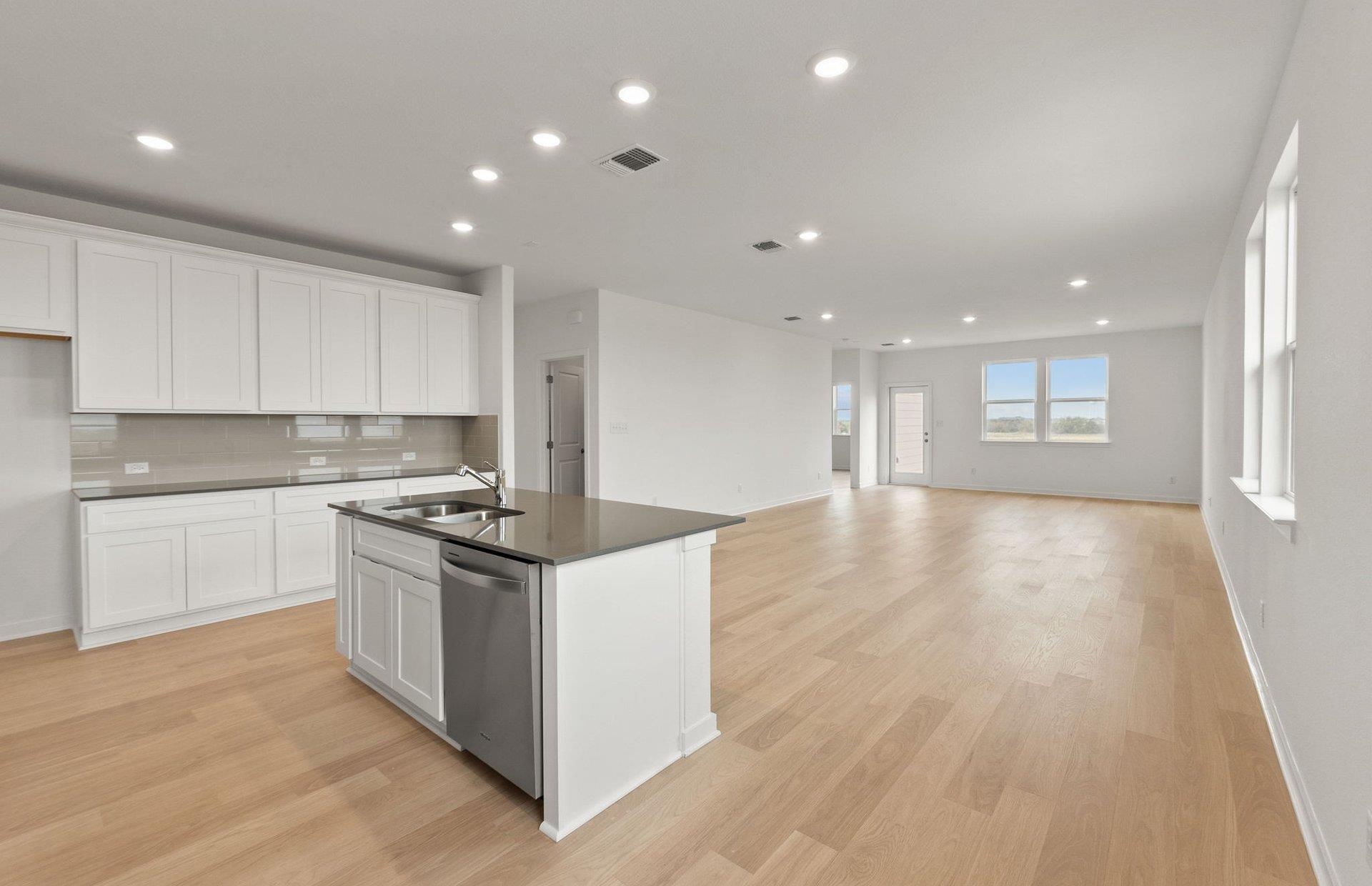 216 Cogitare Ln, San Marcos, TX 78666