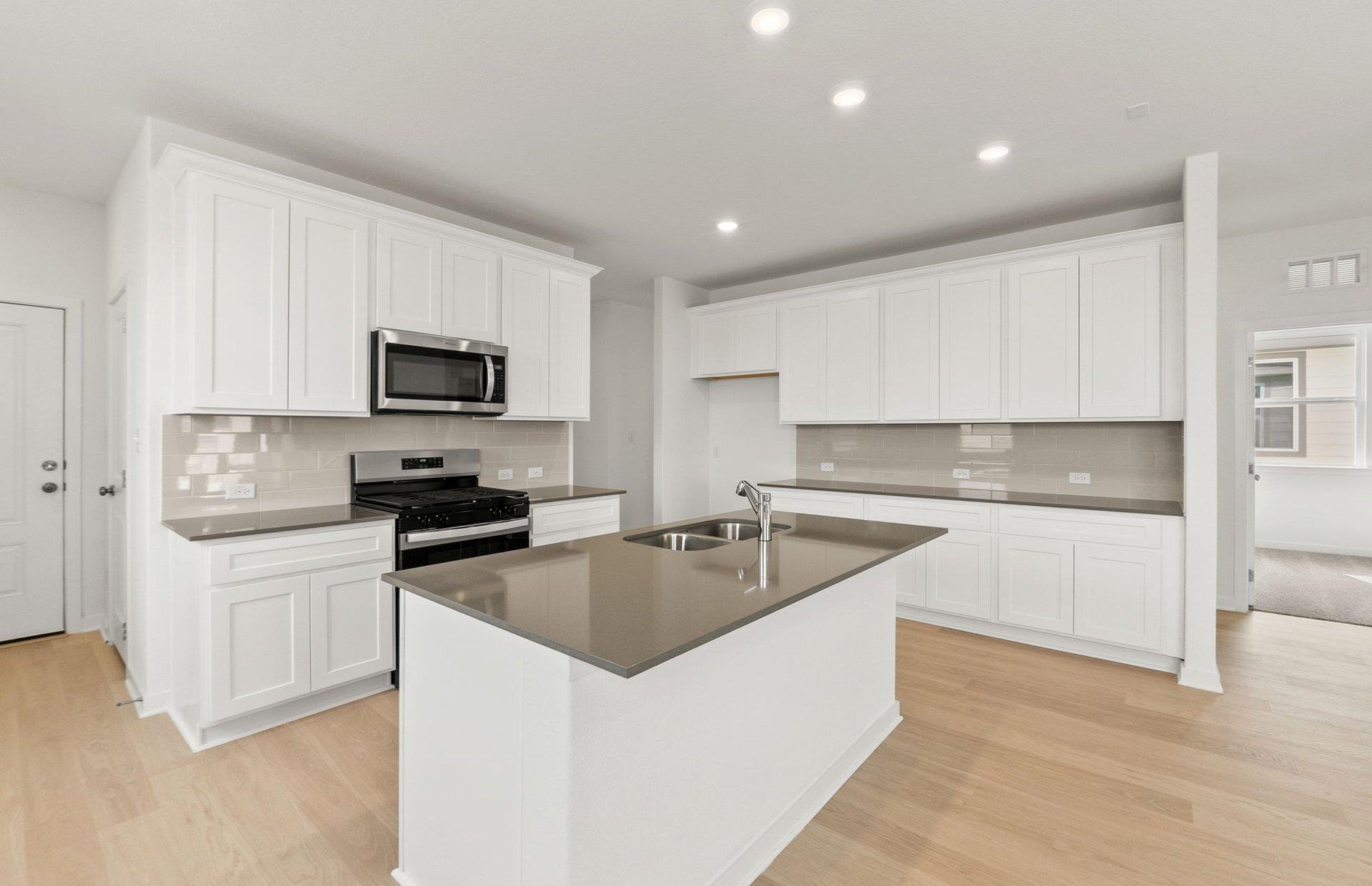 216 Cogitare Ln, San Marcos, TX 78666