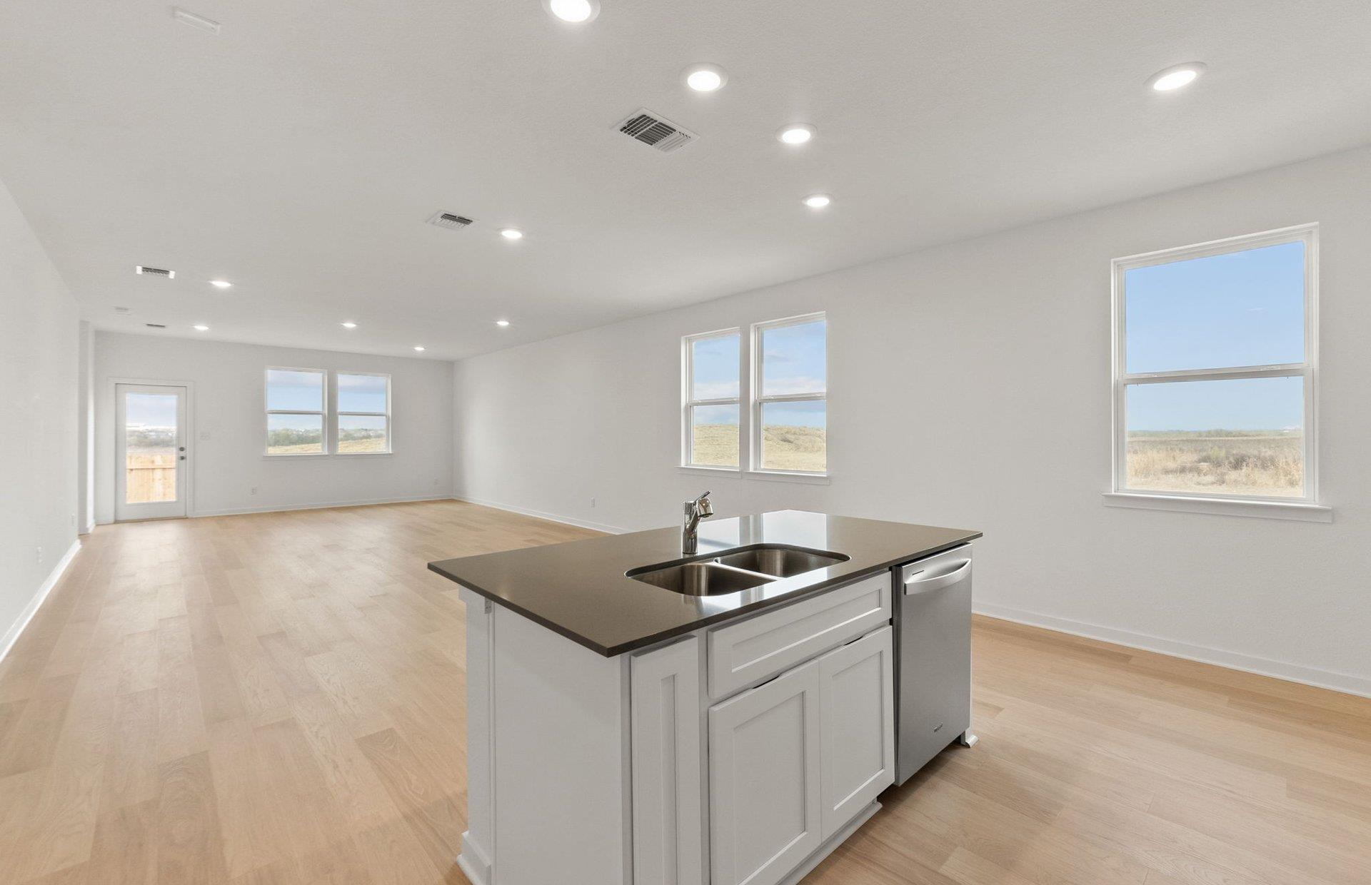 216 Cogitare Ln, San Marcos, TX 78666