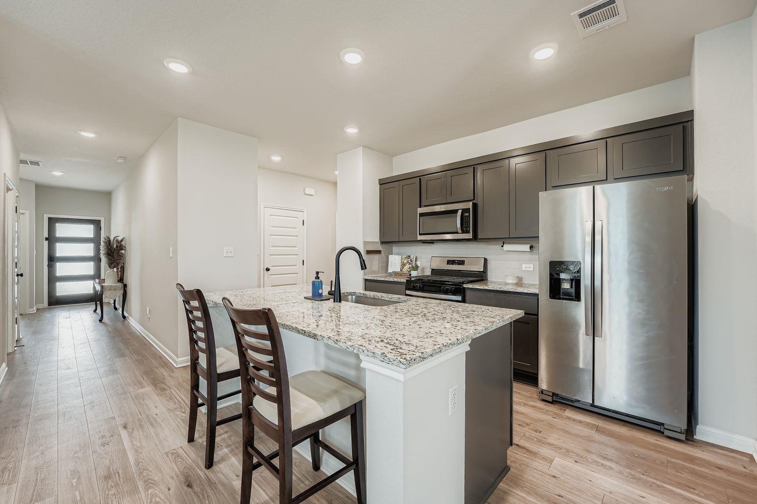 148 Gullivers Dr, Elgin, TX 78621