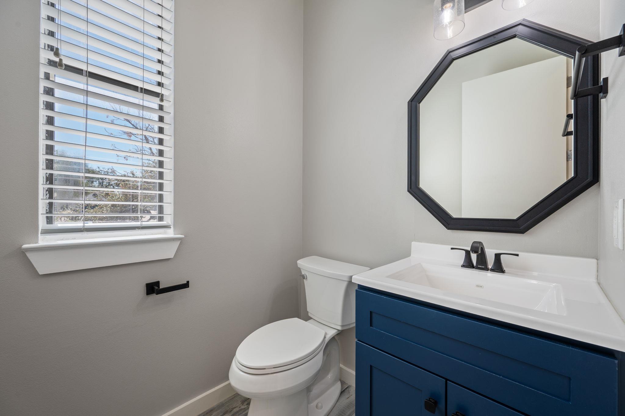 6000 S Congress Ave # 302, Austin, TX 78745