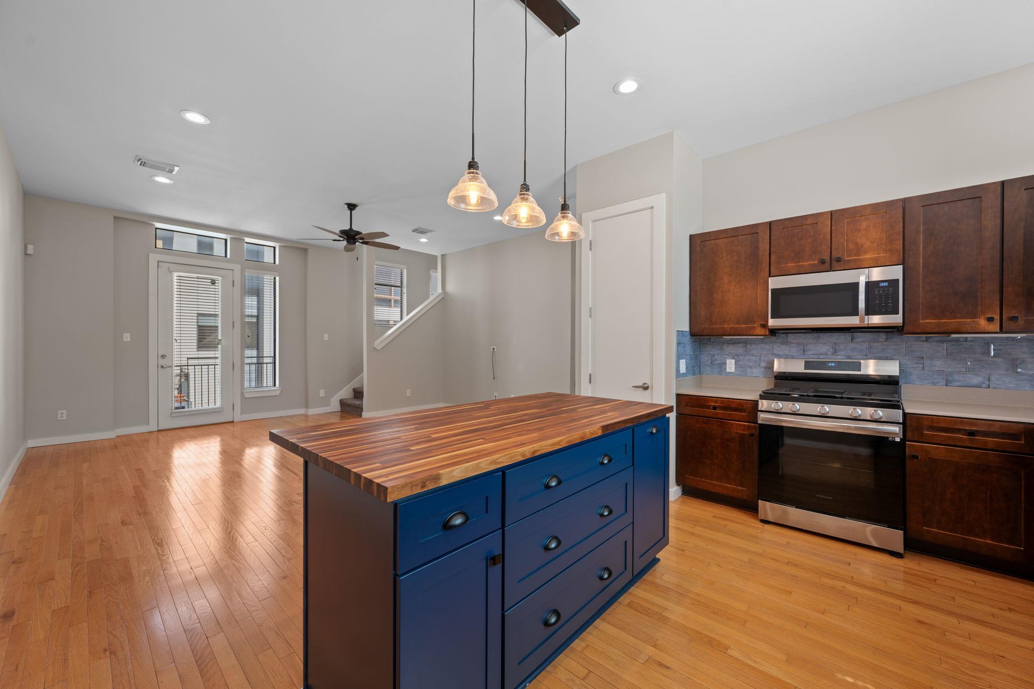 6000 S Congress Ave # 302, Austin, TX 78745